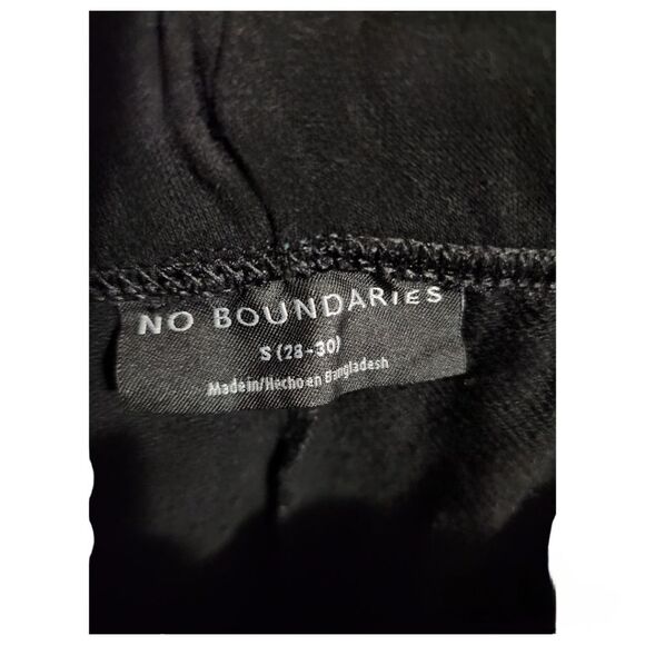 No Boundaries Sweatpants - Picture 2 of 3